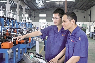 工程師康俊潤:有問題虛心求教 有技術悉心傳授