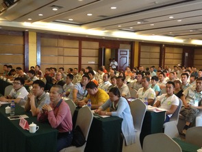 變頻空氣能合作商技術(shù)交流大會(huì)在石家莊圓滿(mǎn)舉行，共繪行業(yè)發(fā)展新藍(lán)圖